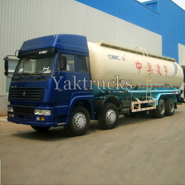 Sinotruk  SteyrKing 290 Horsepower 8X4  Powder material transport vehicle