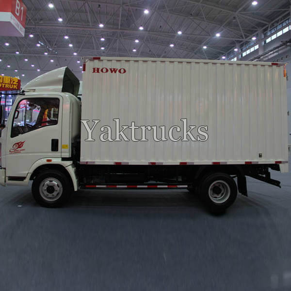 Sinotruk HOWO 109 Horsepower 4.2 m single row Van light truck