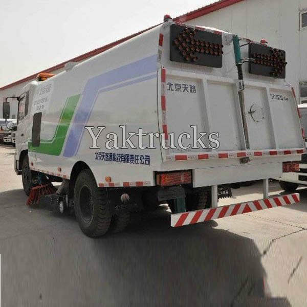 Dongfeng commercial vehicle 160 Horsepower 4X2 Vacuum Cleaner