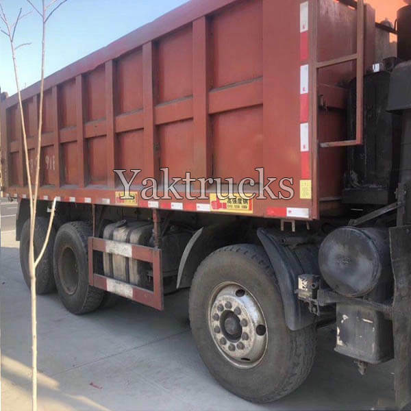 Dongfeng commercial vehicle heavy truck 280 Horsepower 8X4 6m dump truck