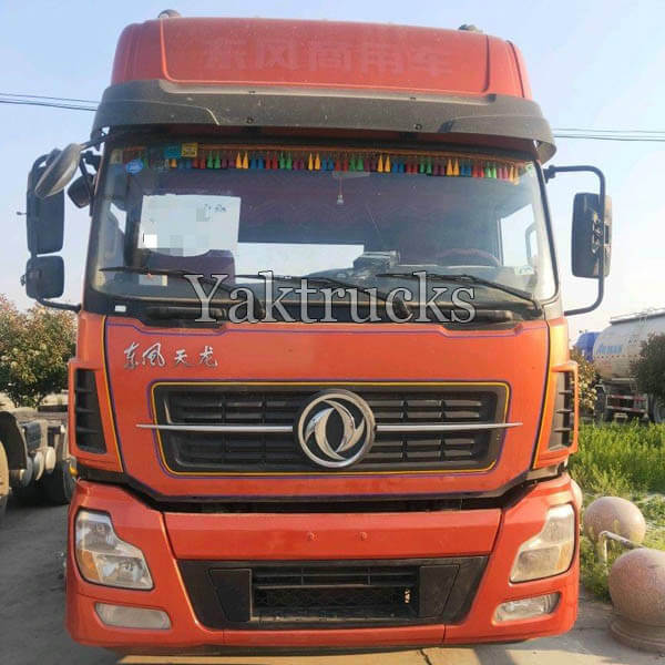 Dongfeng commercial vehicle Tianlong heavy truck  light weight modle 420 Horsepower 6X4 tractor